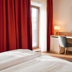 Landgasthof Schwarzberg Otel Inzell