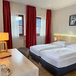 Landgasthof Schwarzberg Otel 3*